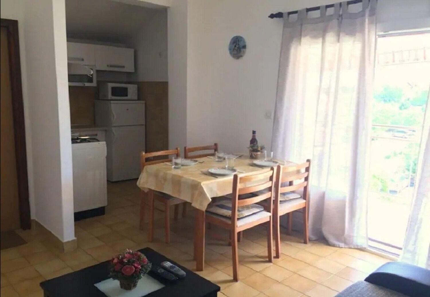 Apartments And Rooms Ognjen - Family Apartments With Free Parking Betina  Zewnętrze zdjęcie